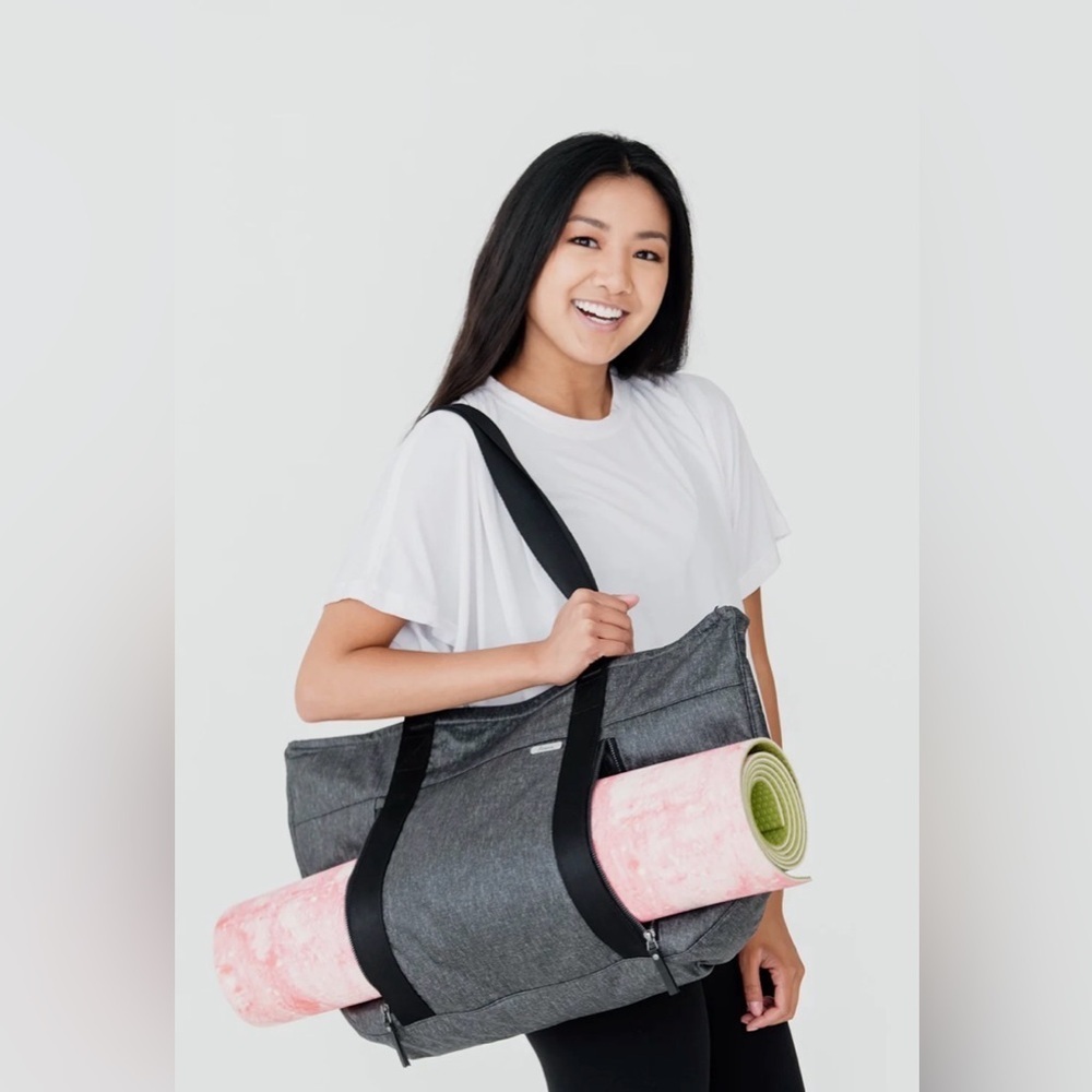 Aruna Aamina Yoga Tote in Charcoal with red lining gym bag beach bag